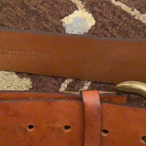 Beautiful Italian Leather Belt by J. Crew 🤎🤎🤎 - Picture 3 of 12